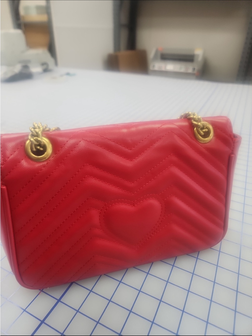 Gucci Red Quilted Leather Shoulder Bag with Gold Chain - Picture 2 of 4